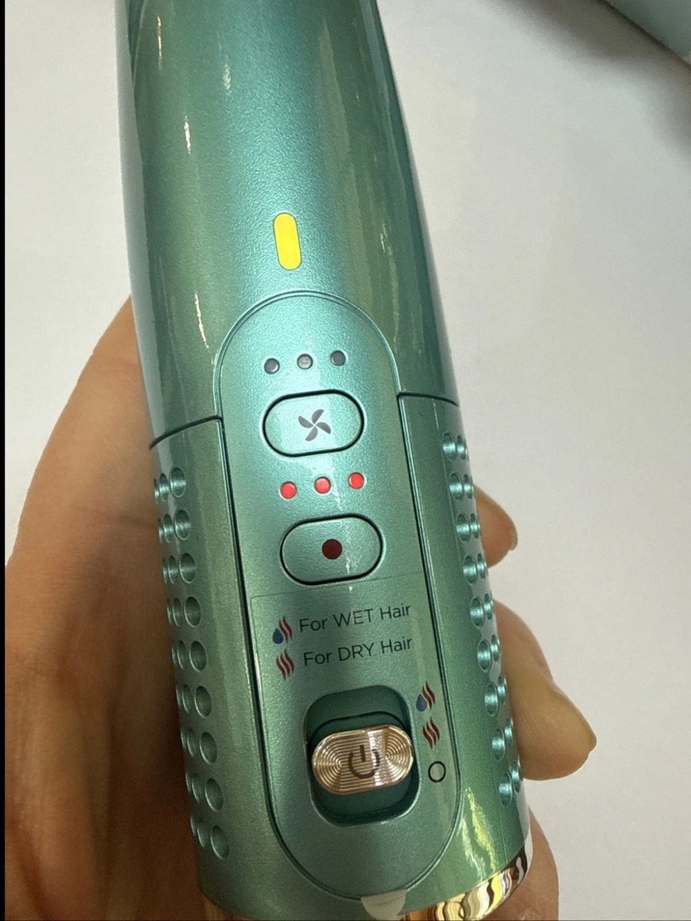 Shark Glossi 2-in-1 Hot Tool and Air Glosser Blow Dryer Brush in Juniper - Picture 5 of 6